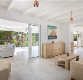 Luxury 5 Bedroom Seafront Villa with pool and Separate Apartment along Secluded Beach near Hvar Town, Sleeps 10-12